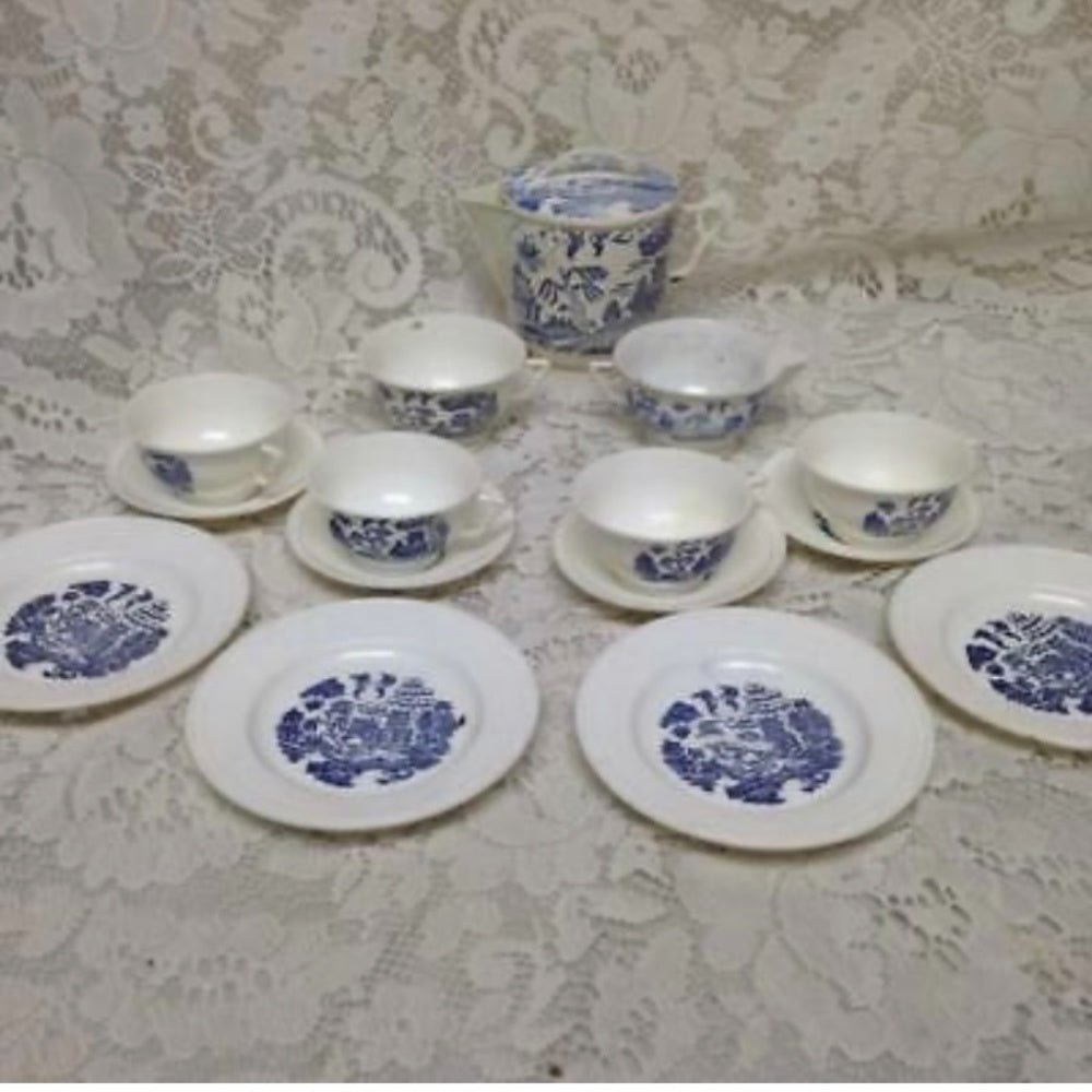 1950s 16-pc Ideal Blue Willow, Child’s Tea Set