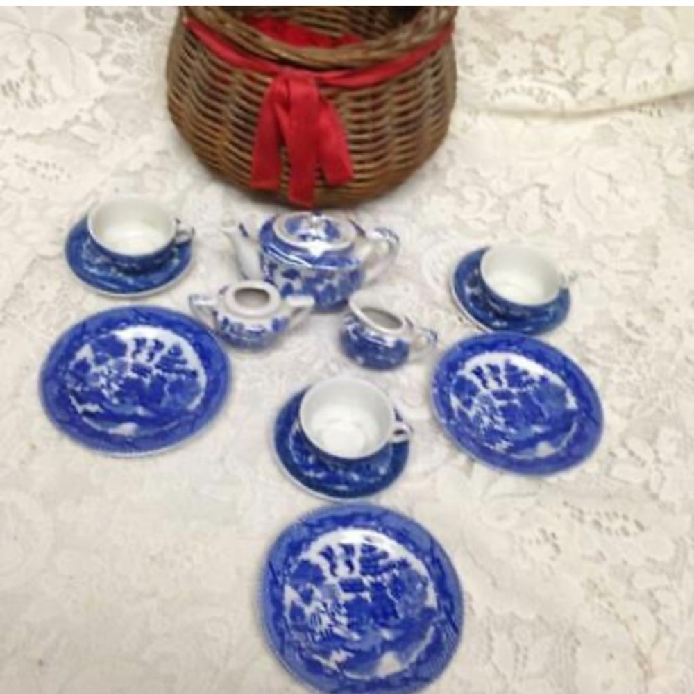 Vintage, Japan, Blue Willow, 12pc Child’s Tea Set for 3 in a Basket