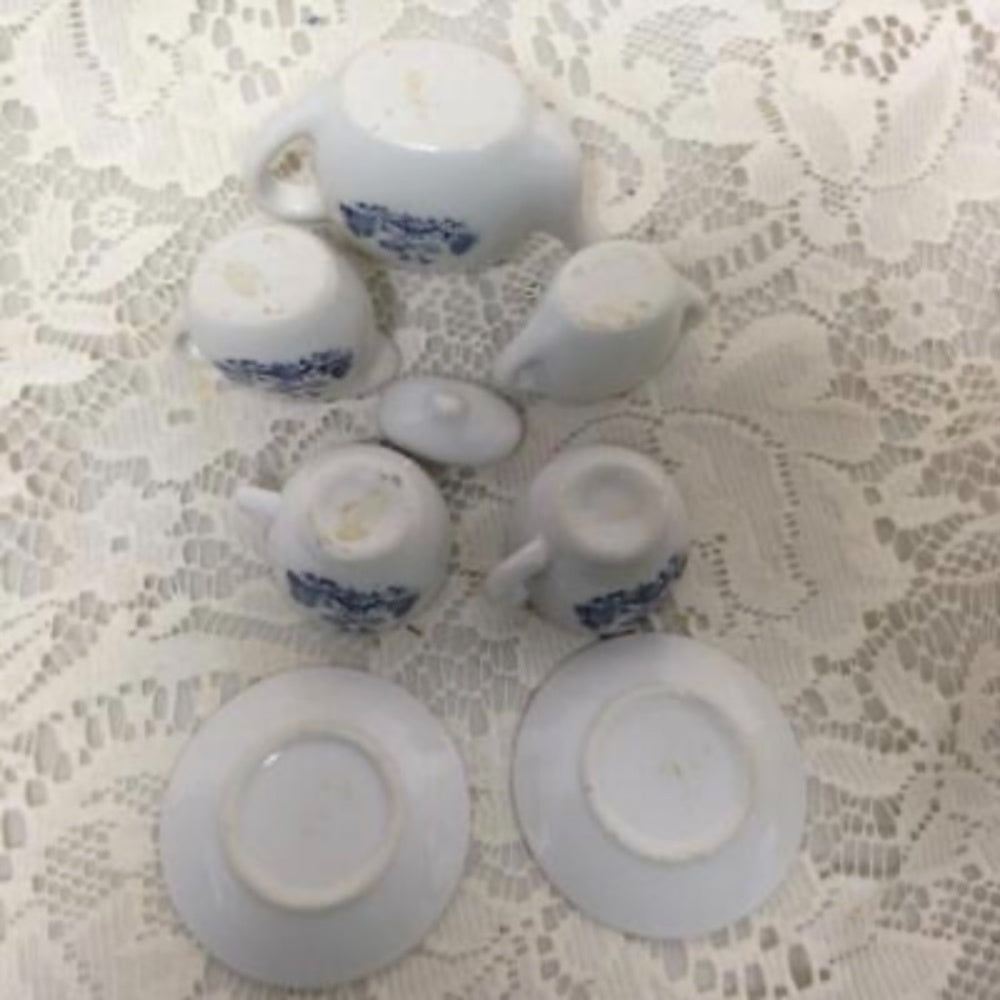 Vintage, Japan, Blue Willow, 8pc Child’s Tea Set -  White Wicker Hope Chest