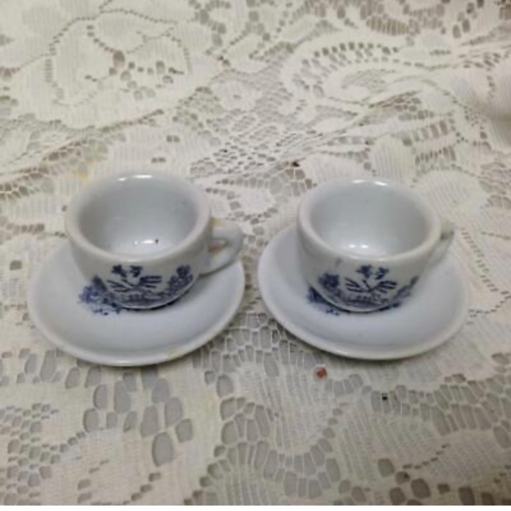 Vintage, Japan, Blue Willow, 8pc Child’s Tea Set -  White Wicker Hope Chest