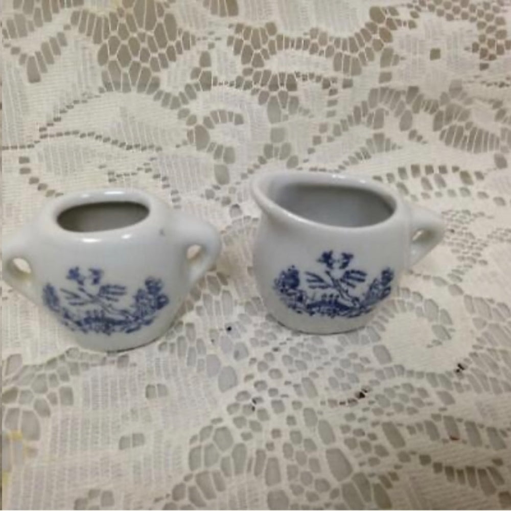 Vintage, Japan, Blue Willow, 8pc Child’s Tea Set -  White Wicker Hope Chest