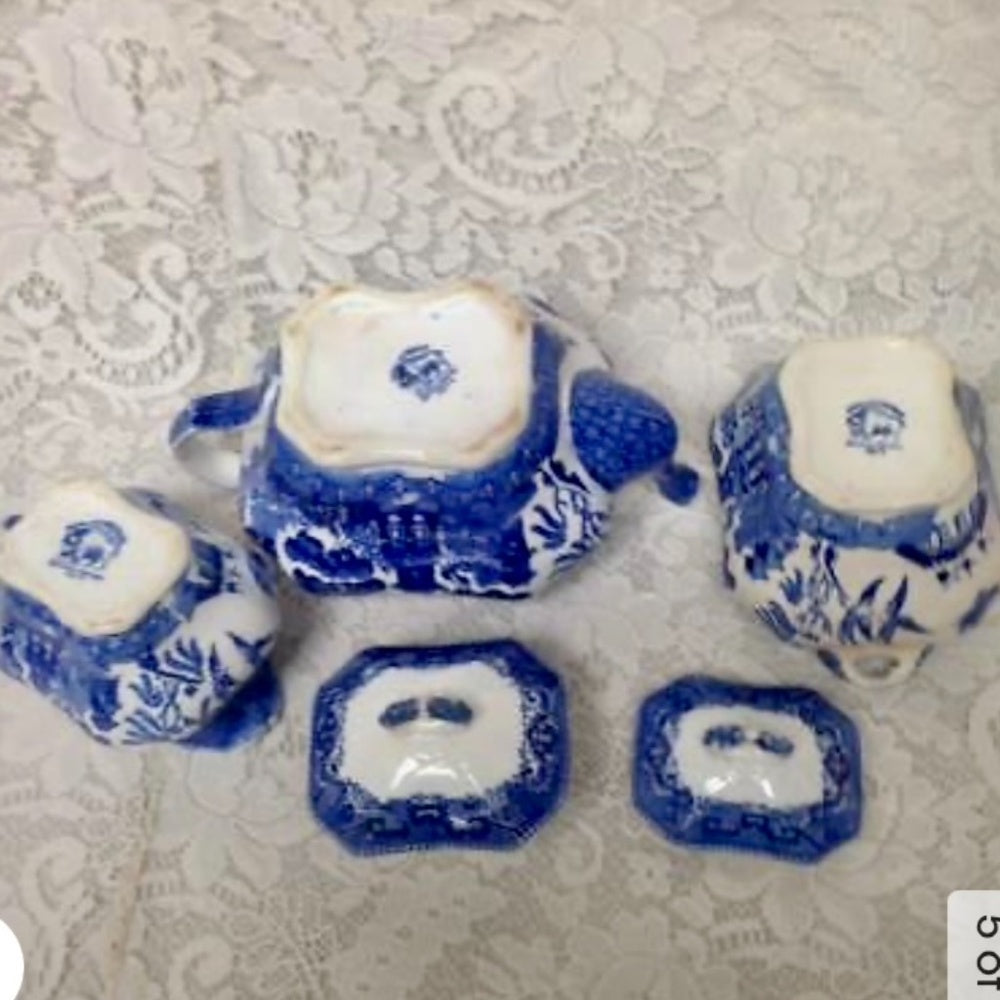 Vintage, Rare, 1911 Buffalo Pottery, 5-pc Blue Willow Tea Set