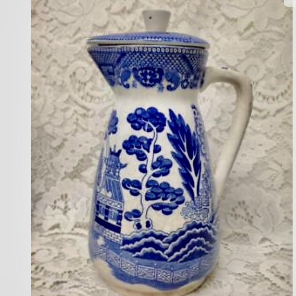Vintage, Rare Made in Japan, Large, 8.5in x 7.5in Blue Willow Carafe with Warmer