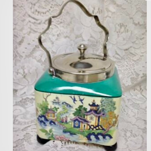 Antique LS & Sons Ltd., Hanley, England, Polychrome, Blue Willow 7inx5in
