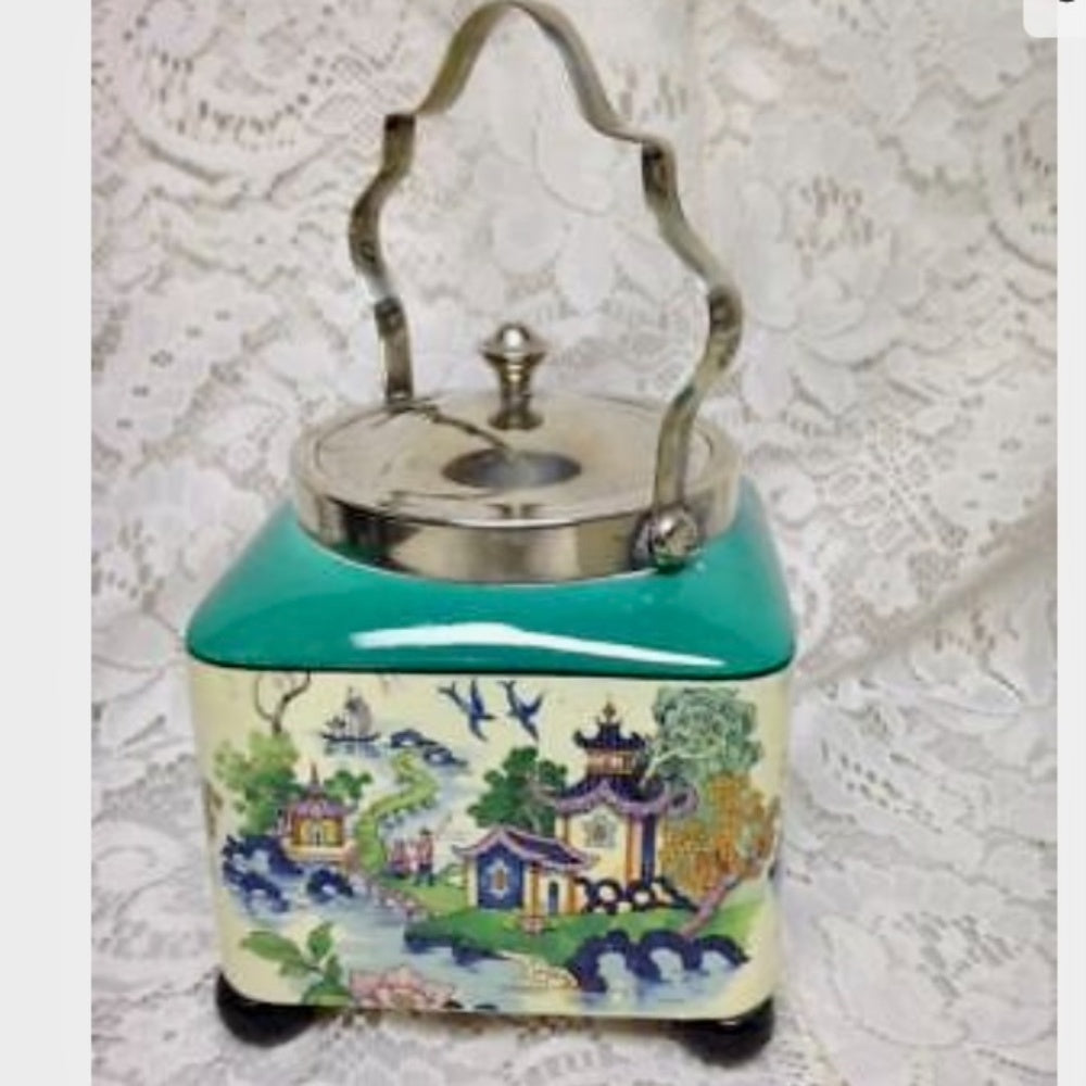 Antique LS & Sons Ltd., Hanley, England, Polychrome, Blue Willow 7inx5in