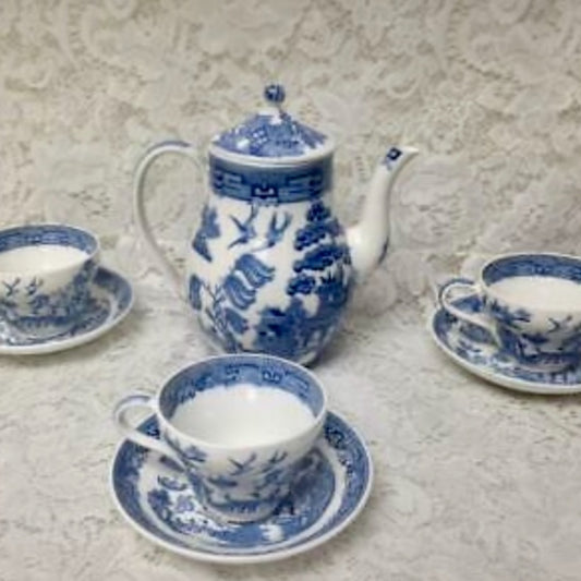 Vintage, Wedgwood, Etruria England, 8-pc Blue Willow Tea Set