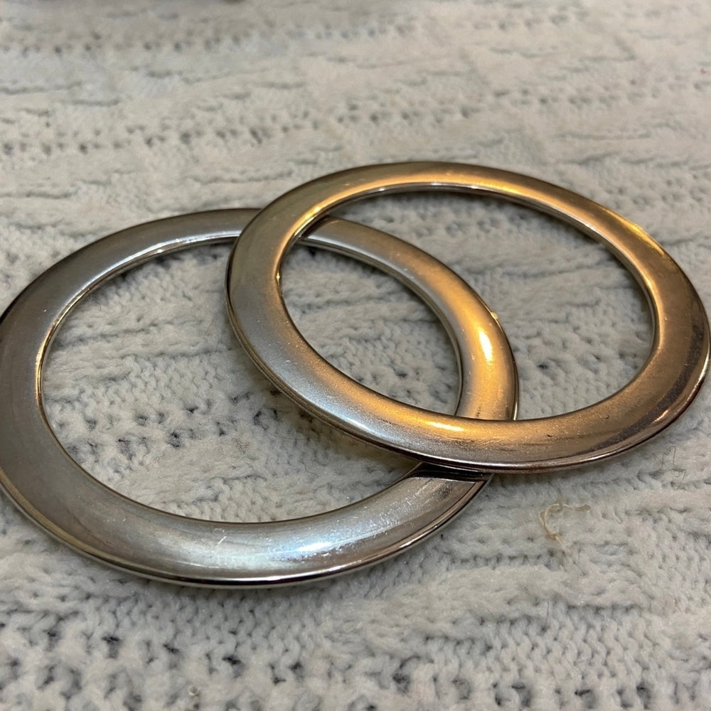 2pc Silver Toned Flat Bangles