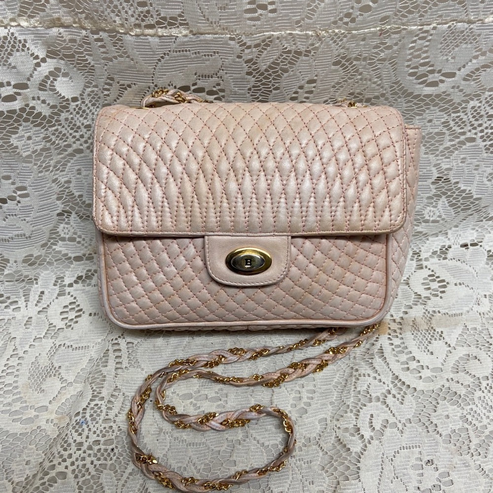 Bally Pink Quilted Leather Crossbody 7in x 6in x 2.5in
