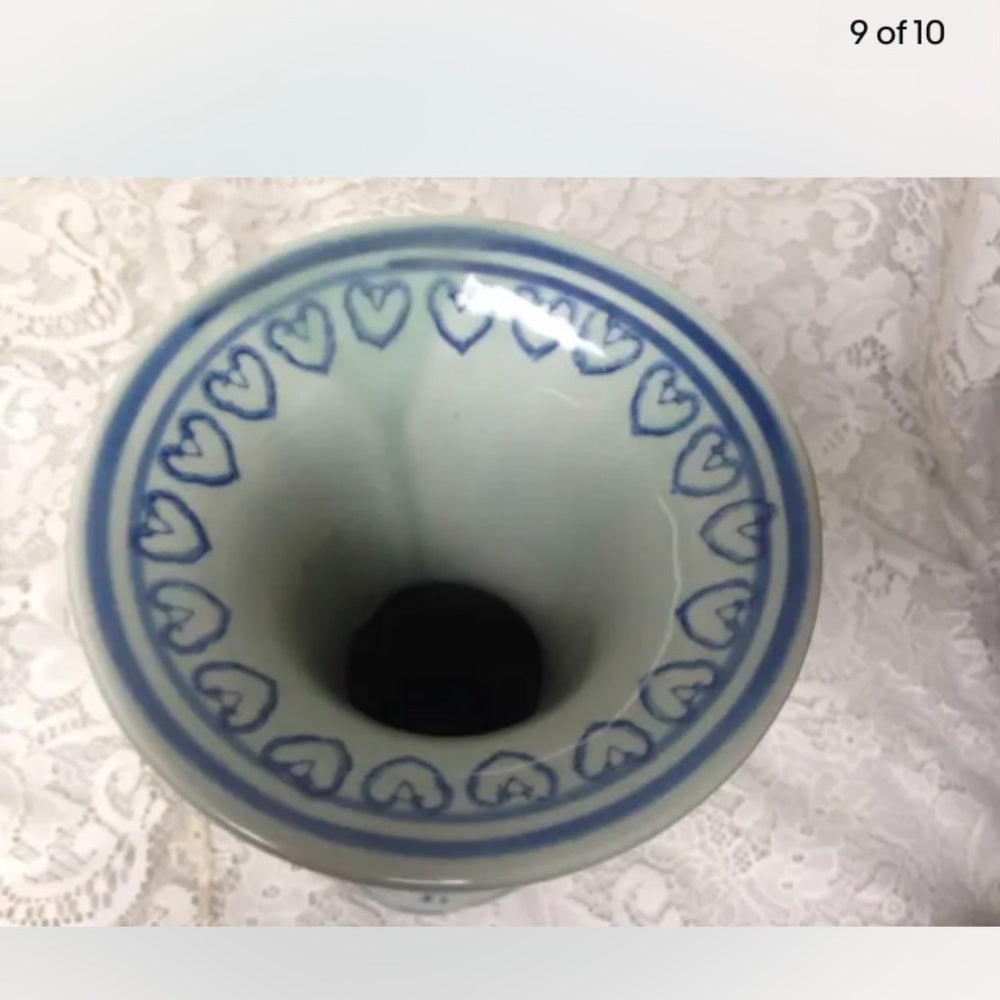 Vintage, Variant Blue Willow Large, Heavy Temple Jar 10in x 6in