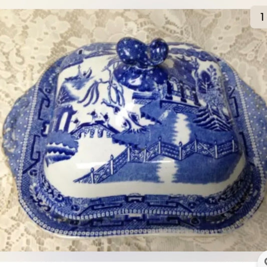 Antique Rare Ridgway  Blue Willow Covered Bowl, Soup Tureen 10.5in W x 6.5in