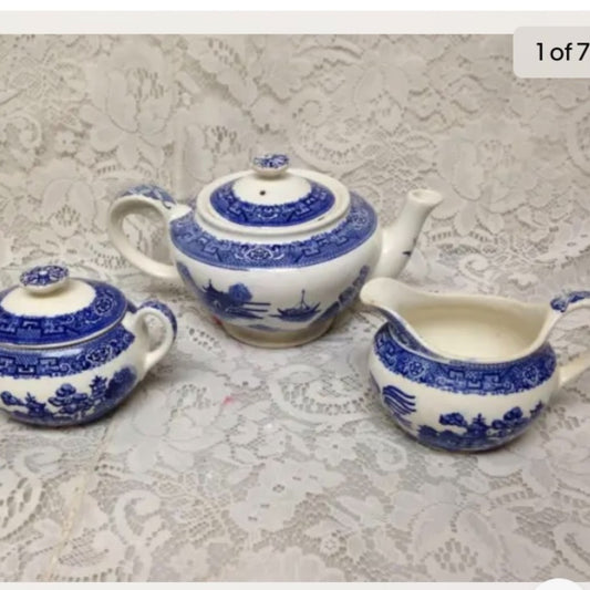 Vintage, 5-pc Variant, Blue Willow Coffee or Tea Set