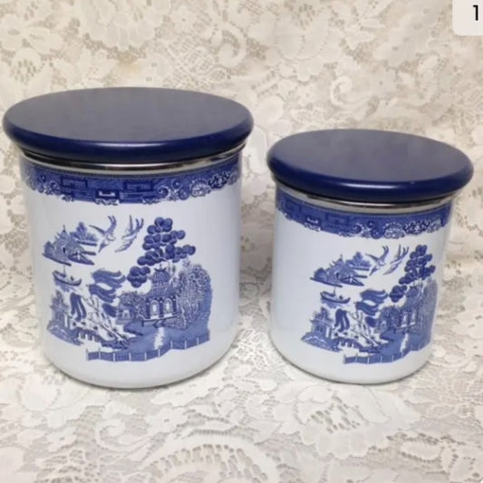 Vintage, Rare, 2pc  Blue Willow Enamelware Canister Set  7in T and 6in T