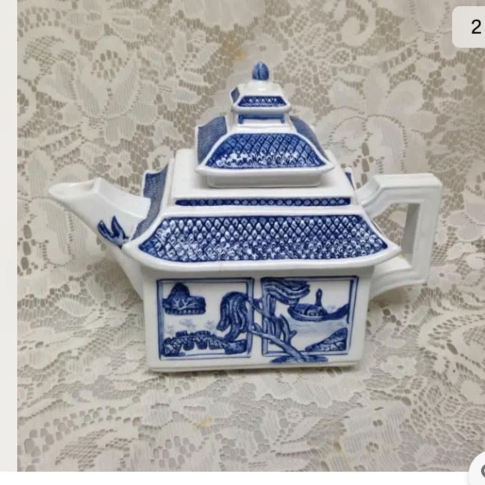 Vintage, Rare, Christopher Johnson, Pagoda Blue Willow 5-pc Tea Set