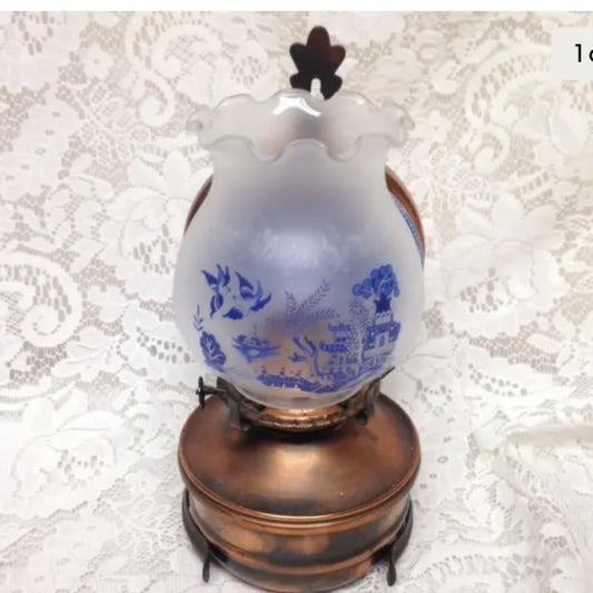 Vintage, Rare,  Beautiful 4-pc Blue Willow-Copper Oil Lamp/ Reflector 11in x 6in