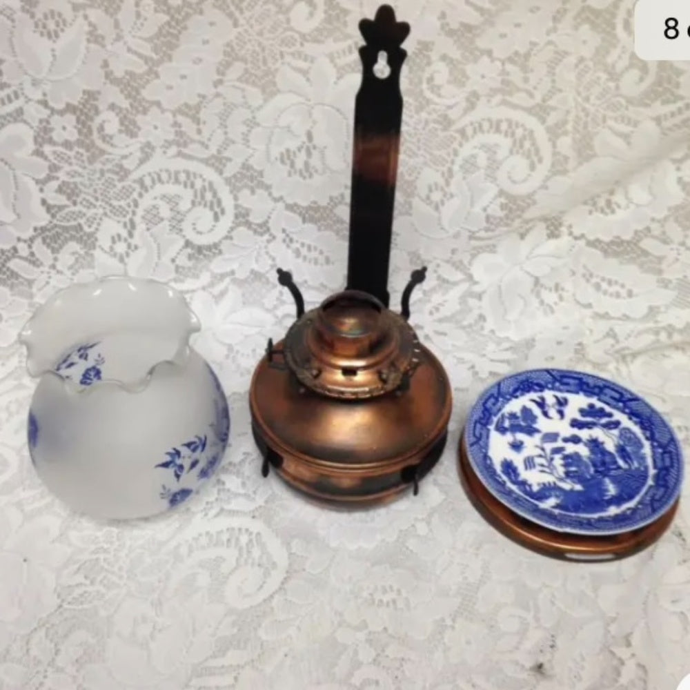 Vintage, Rare,  Beautiful 4-pc Blue Willow-Copper Oil Lamp/ Reflector 11in x 6in