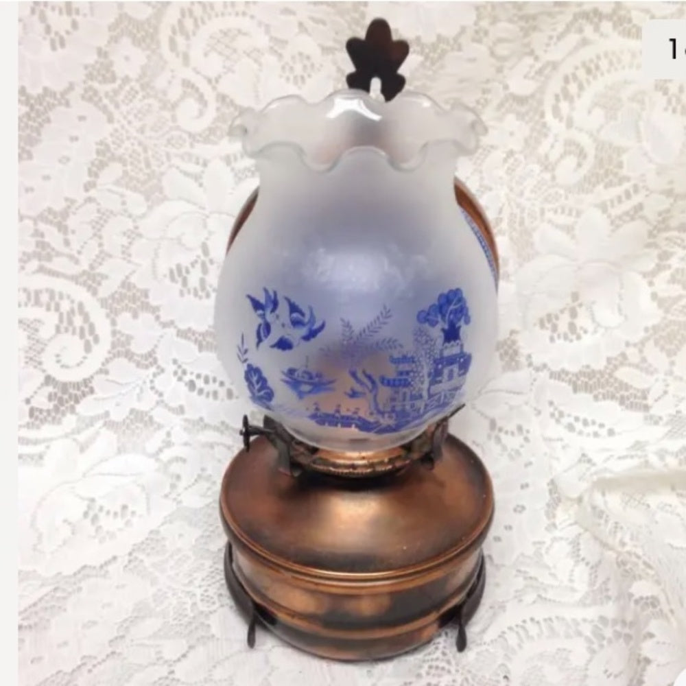Vintage, Rare,  Beautiful 4-pc Blue Willow-Copper Oil Lamp/ Reflector 11in x 6in