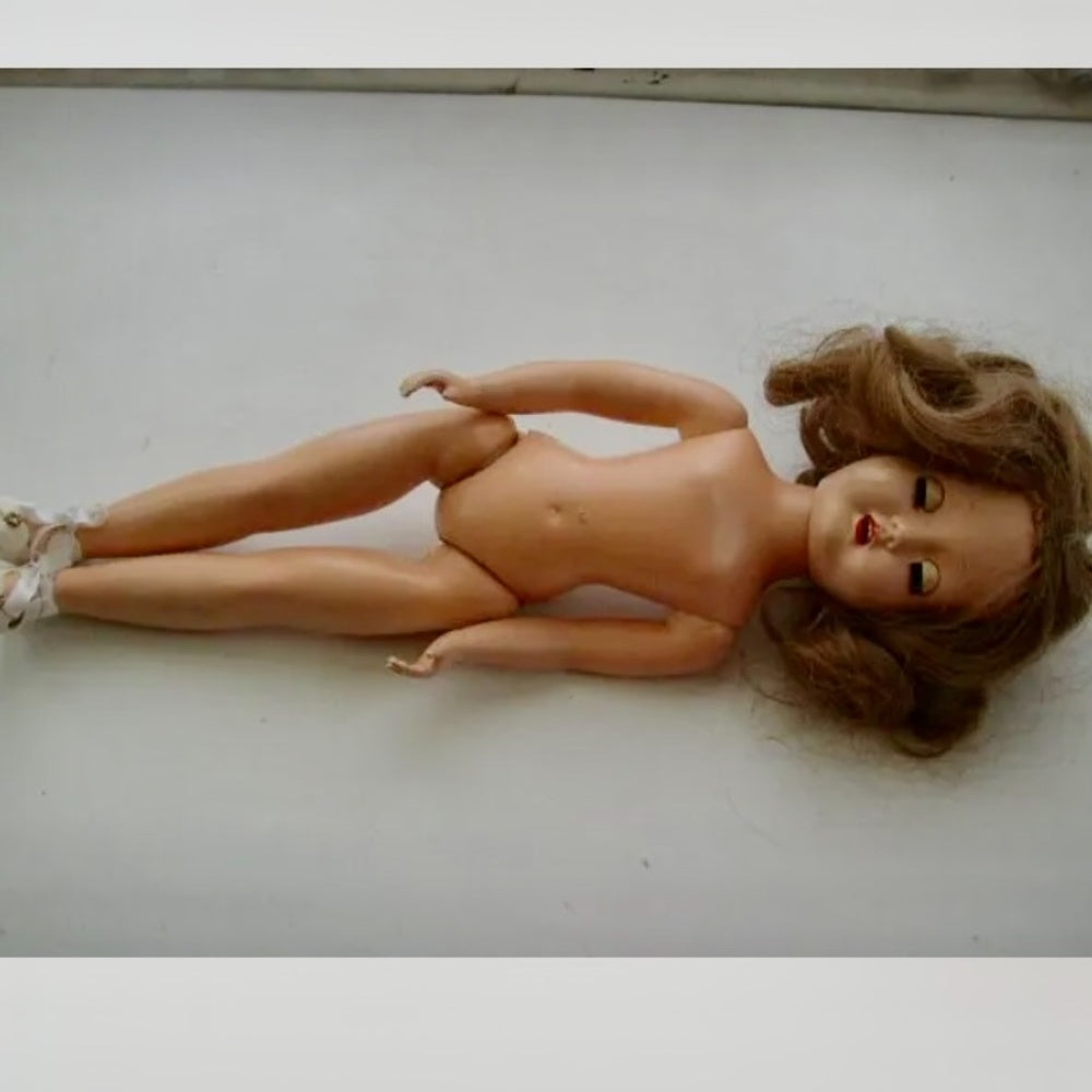 Vintage, 13-14in Cindy or Roberta Composition-Plastic Doll