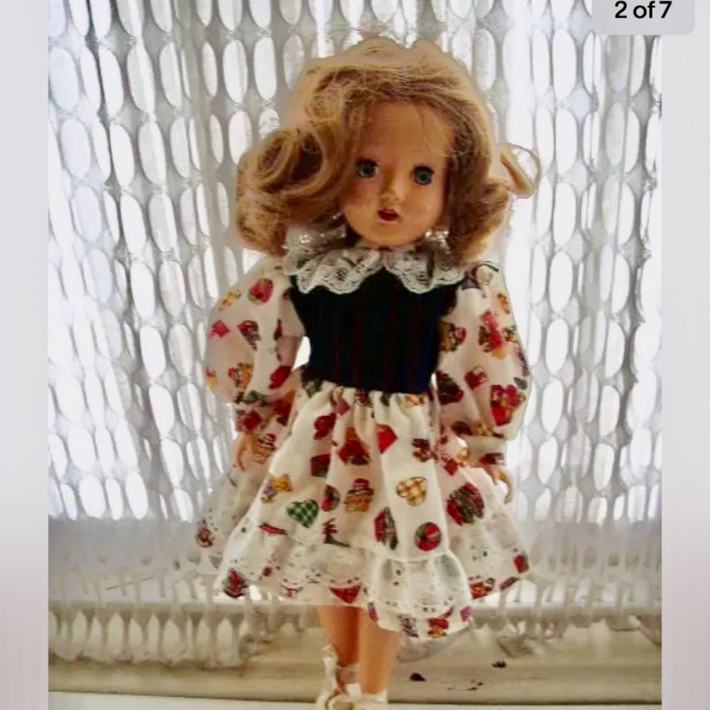 Vintage, 13-14in Cindy or Roberta Composition-Plastic Doll