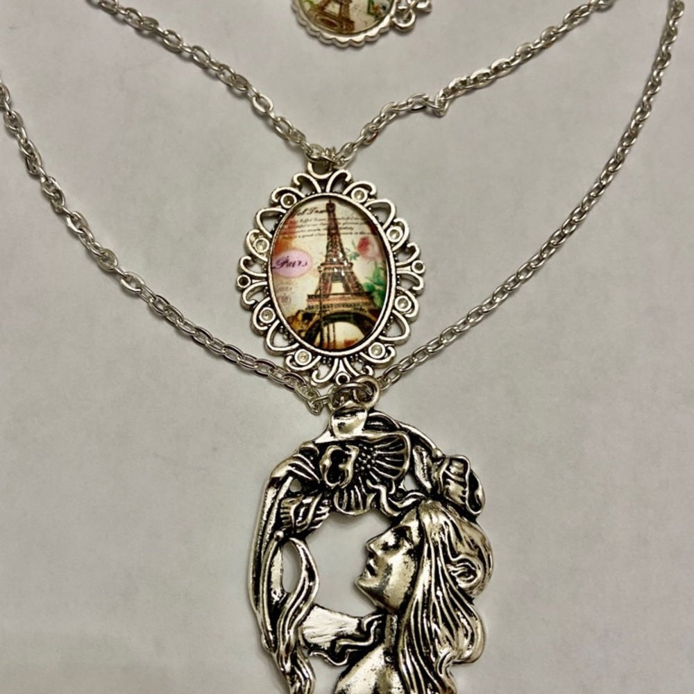 Stunning, French Art Nouveau  3 strands  Pendant Necklace