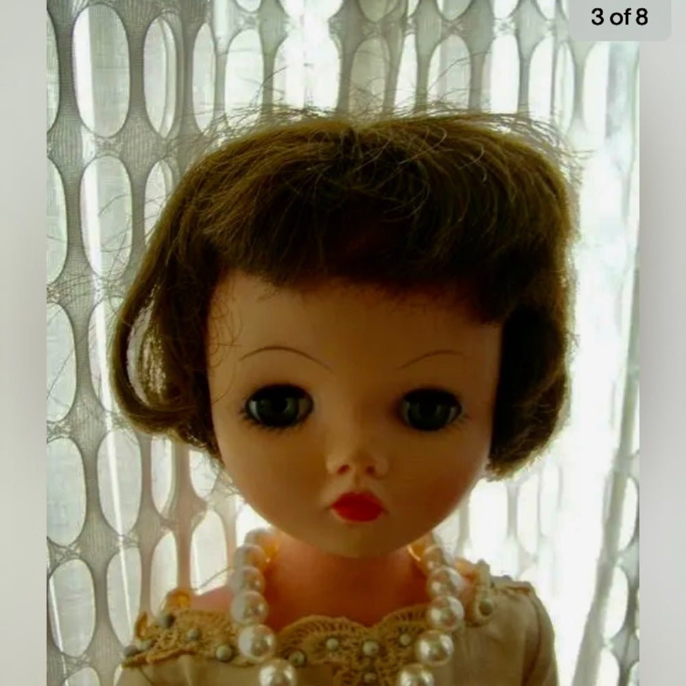 Vintage, 21” De Luxe Reading Doll in Bridal Gown