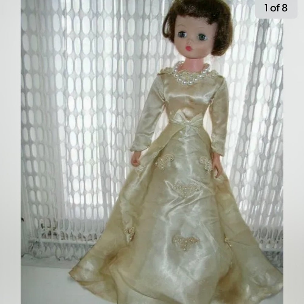 Vintage, 21” De Luxe Reading Doll in Bridal Gown