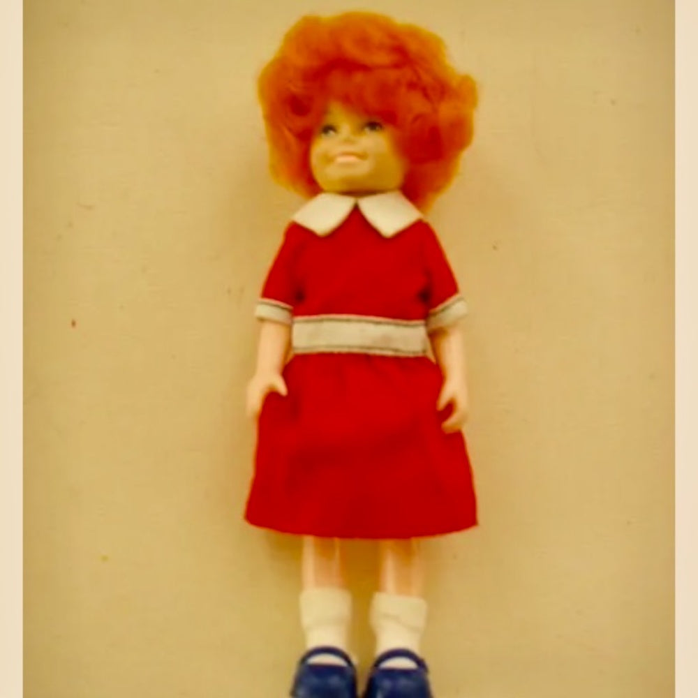 Vintage, Rare 1982 Knickerbocker Orphan Annie in Limousine