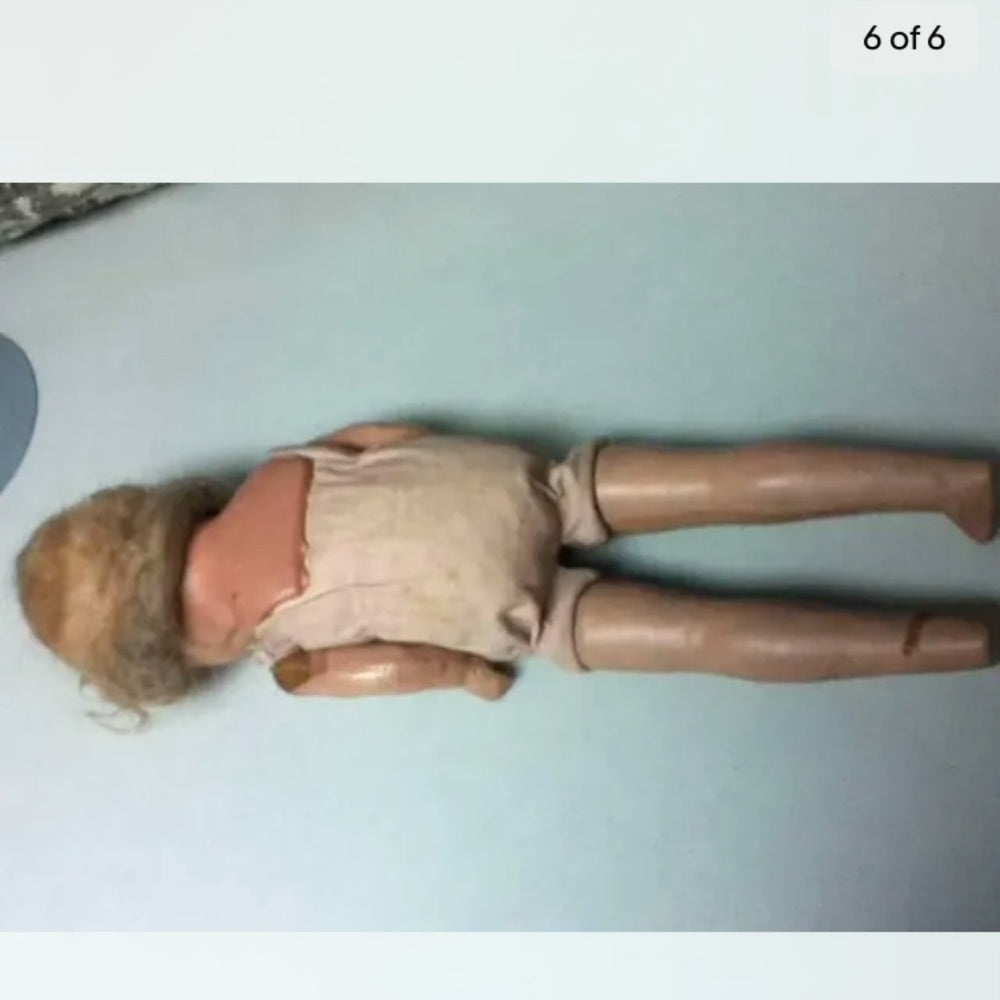 Antique, 18in, Painted Face Composition Doll (pmtt)  This is a beautiful 18-inch