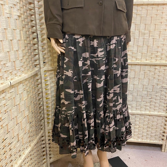 Miss Me, Army Combat Midi Skirt. (NWT)   Size M