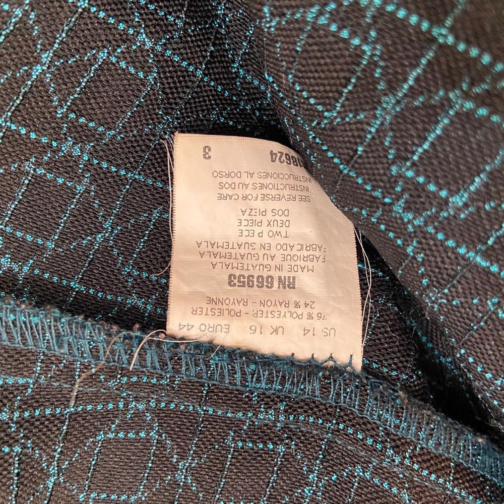 Leslie Fay 2pc Dark Teal Suit Outfit Set. (Size M-L)