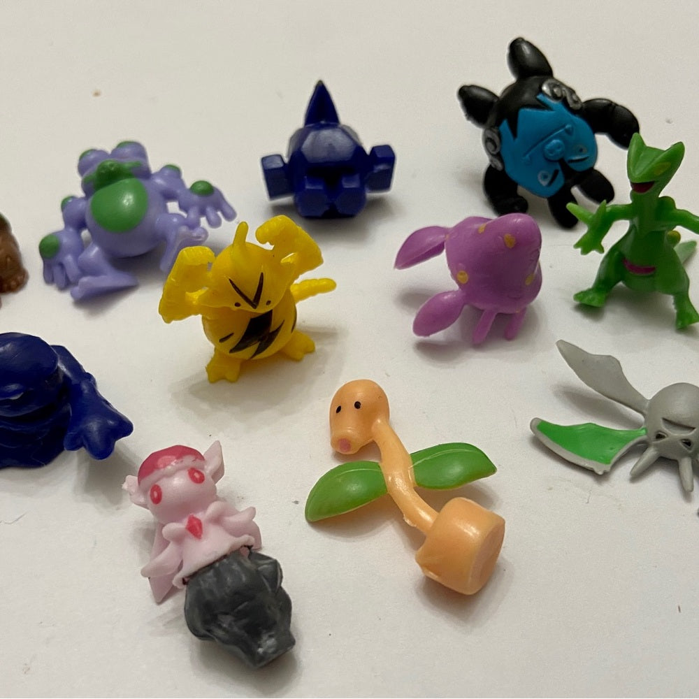 Lot of 11 Pokemon Figures # 3