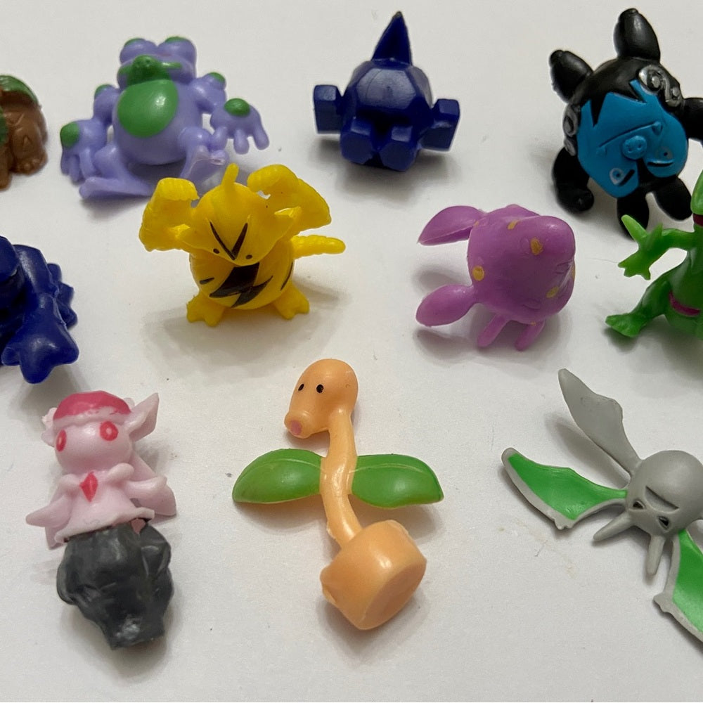 Lot of 11 Pokemon Figures # 3