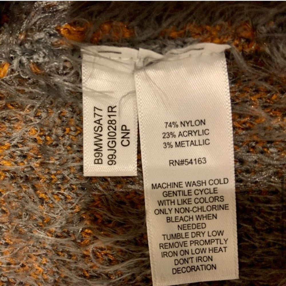 Black Rivet Wilson’s Leather Orange Gray Sweater Cardigan