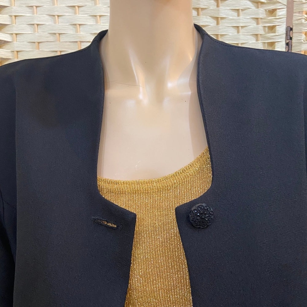 Leslie Fay Black Front Button Top Size L