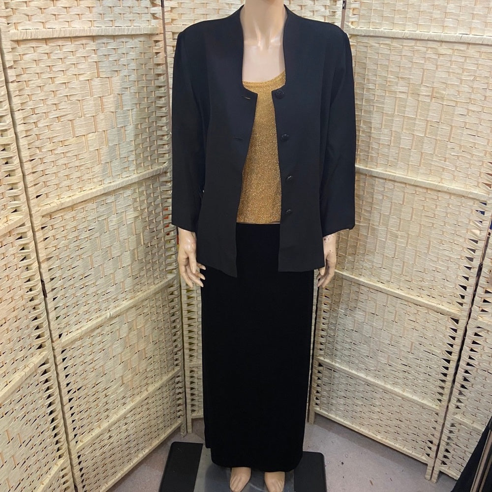 Leslie Fay Black Front Button Top Size L