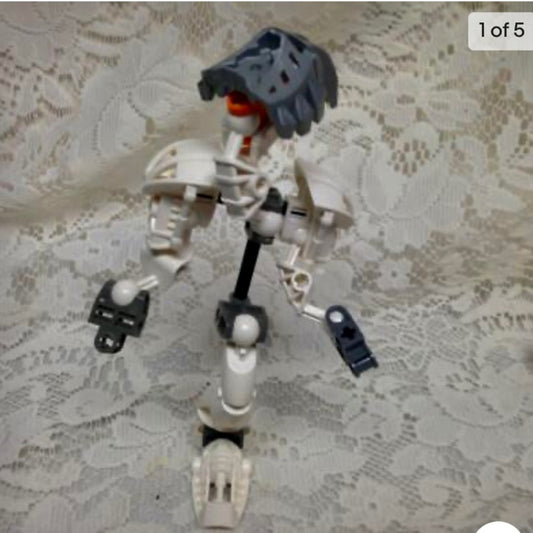 Vintage, Rare, Lego, Bionicle One Legged Alien  7in x 4in x 2in (pmtc)  This is