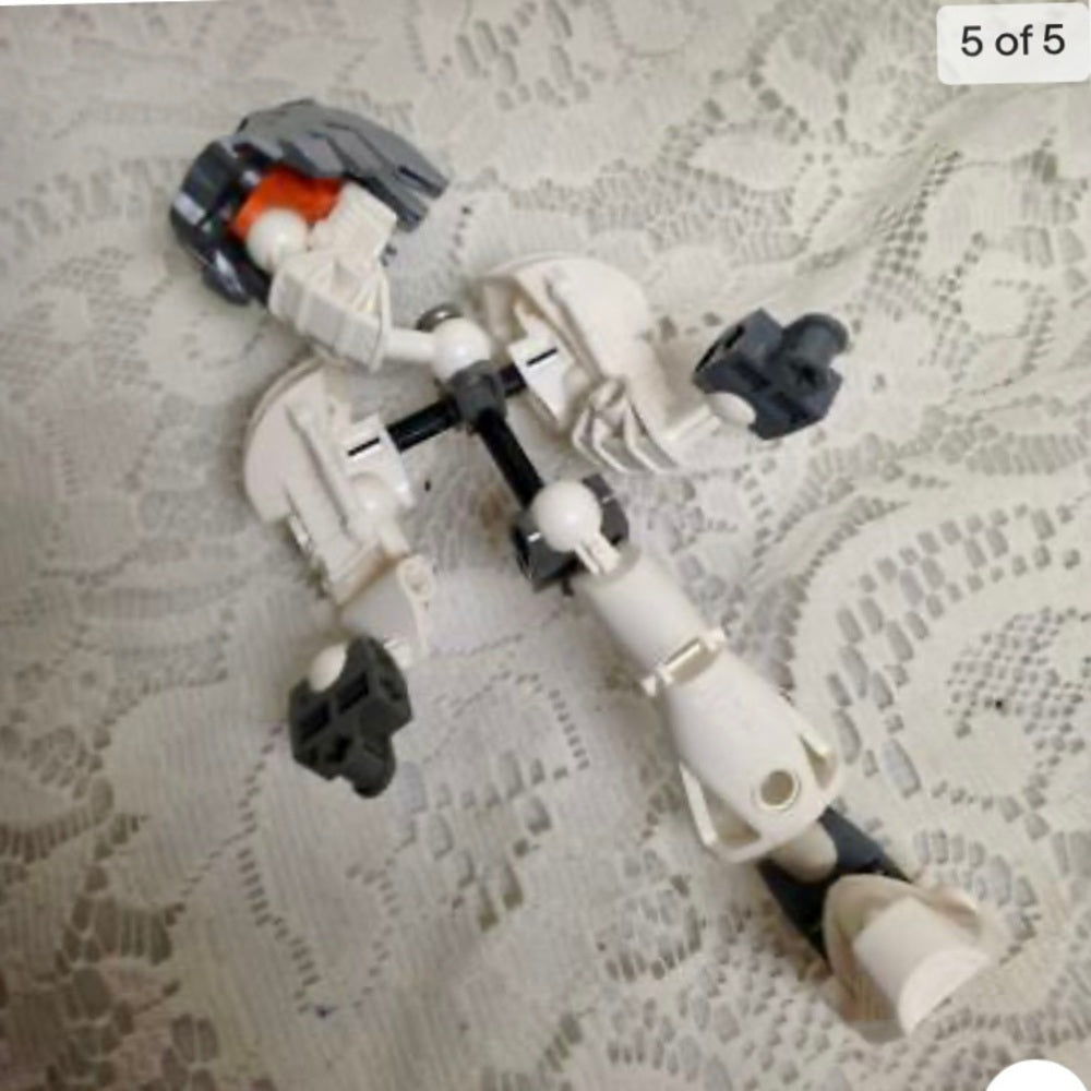 Vintage, Rare, Lego, Bionicle One Legged Alien  7in x 4in x 2in (pmtc)  This is