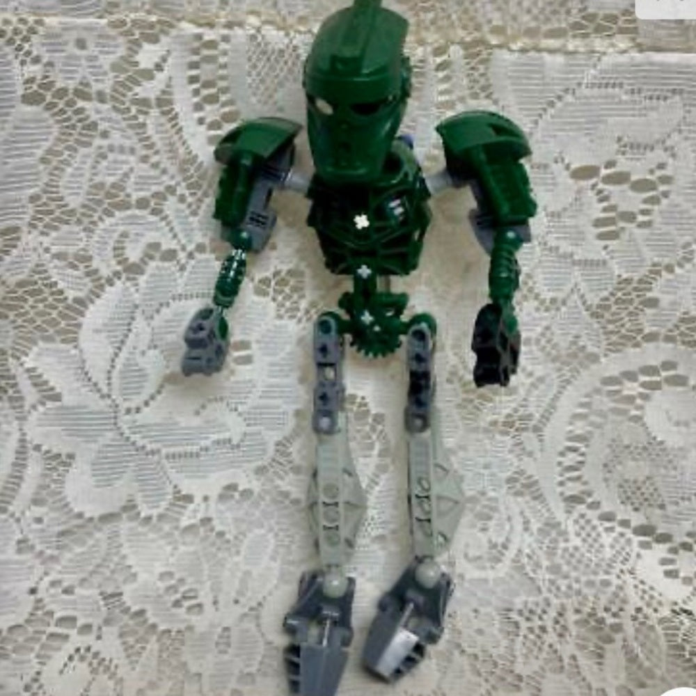 Vintage, Rare, Lego, Bionicle Green-Gray Action Figure 8in x 4in