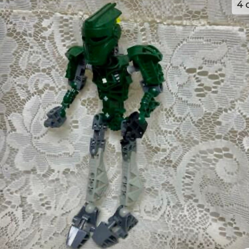 Vintage, Rare, Lego, Bionicle Green-Gray Action Figure 8in x 4in