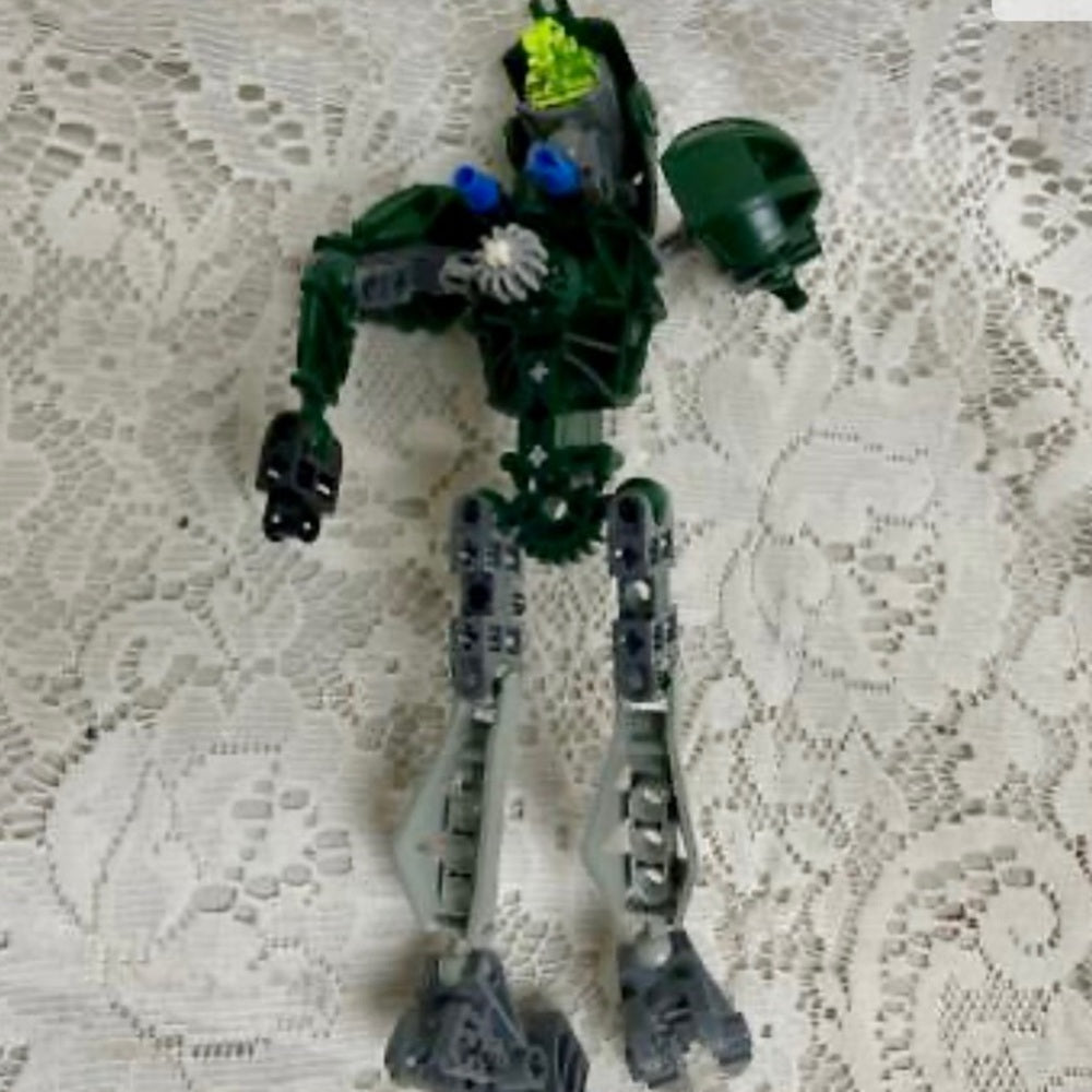 Vintage, Rare, Lego, Bionicle Green-Gray Action Figure 8in x 4in