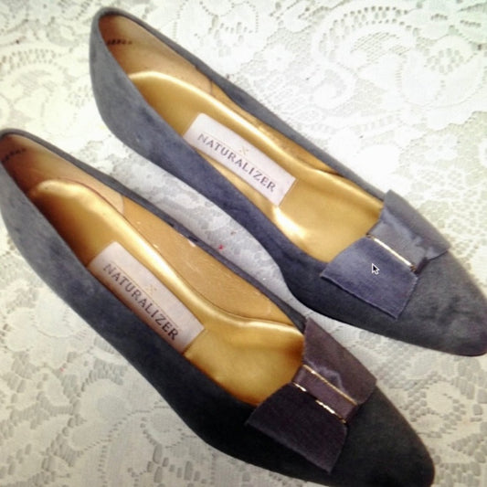 Naturalizer Gray Suede Leather High Heel Shoes (6AA)