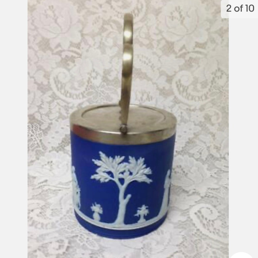 Vintage, Rare, Wegdwood, Jasperware Biscuit Jar 6.5inx5.5in