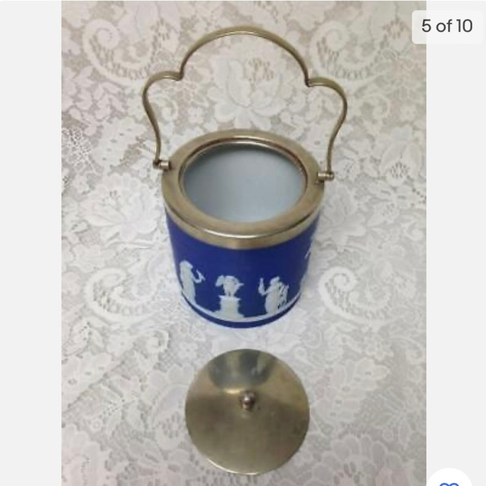 Vintage, Rare, Wegdwood, Jasperware Biscuit Jar 6.5inx5.5in