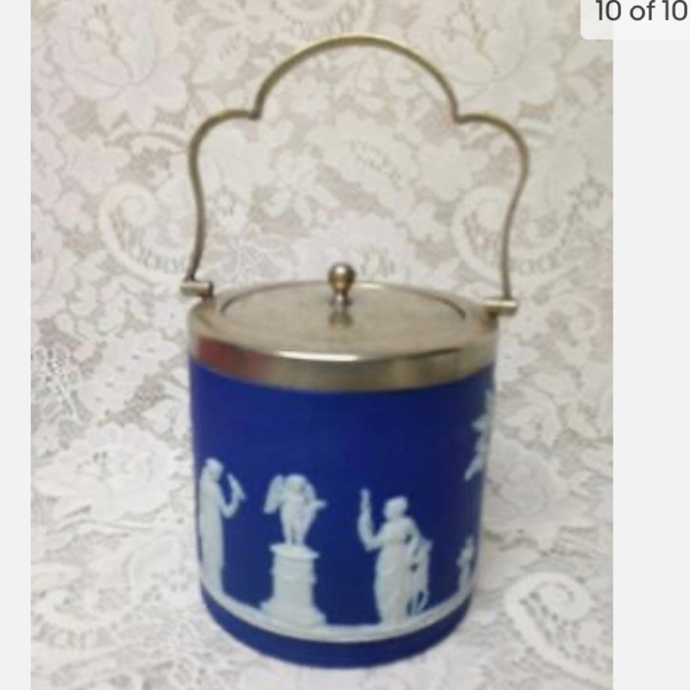 Vintage, Rare, Wegdwood, Jasperware Biscuit Jar 6.5inx5.5in