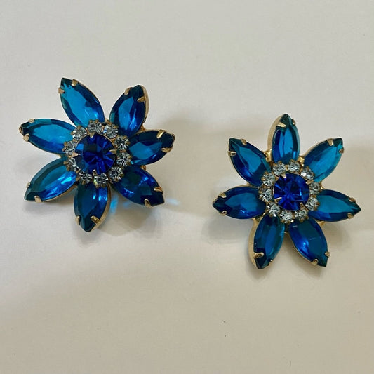 1950s Gorgeous Blue Floral, Gold Tone  Clip Earrings