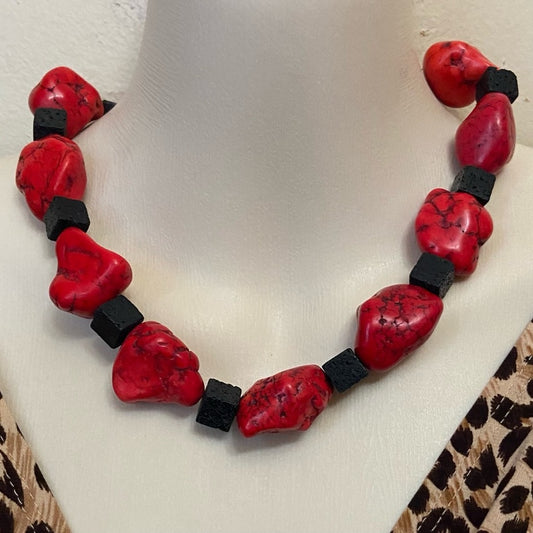 Vintage, Stunning Large Corral Beaded Necklace