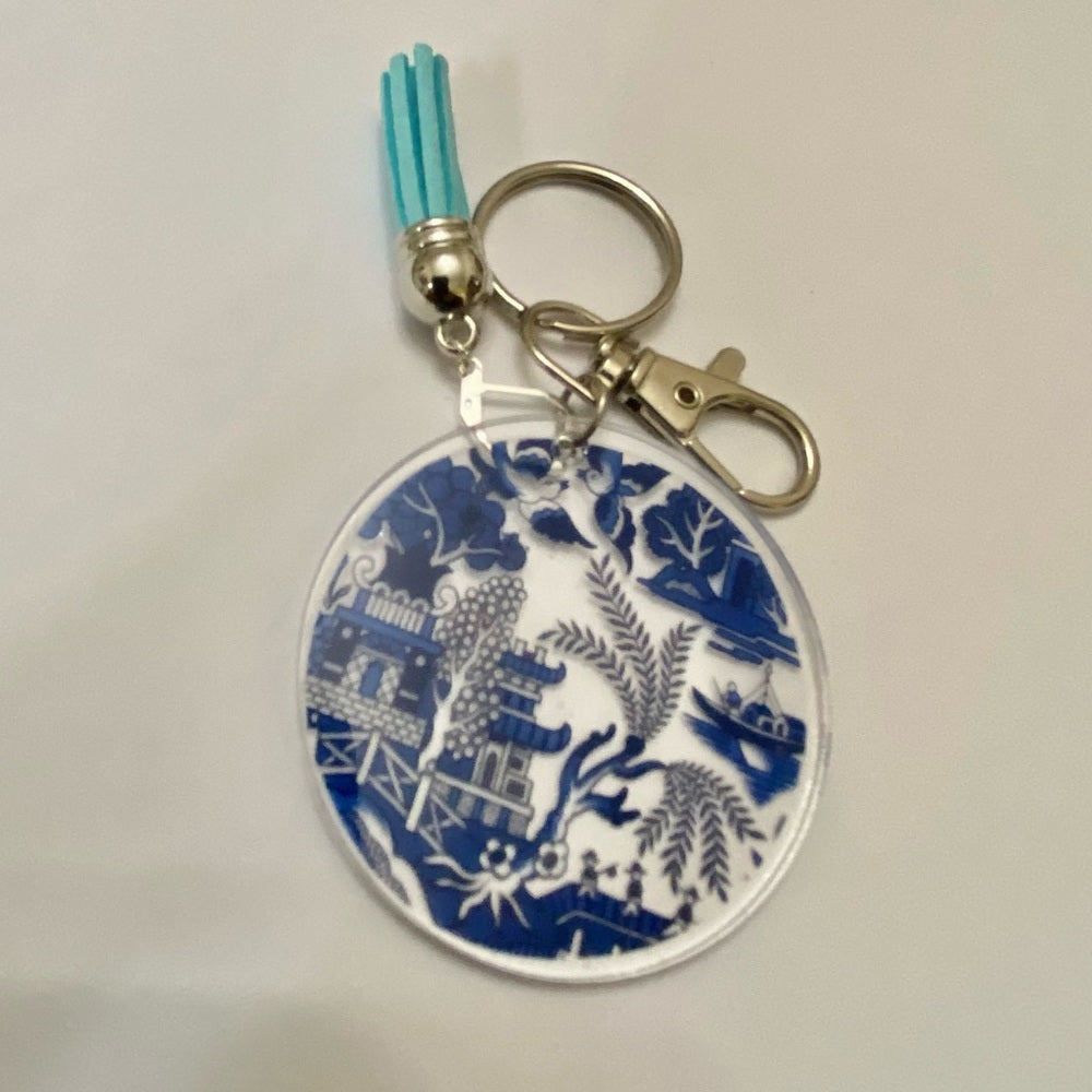Beautiful, Rare,  Blue Willow, Round Plastic Key Chain, 4.in L x 1.5in D