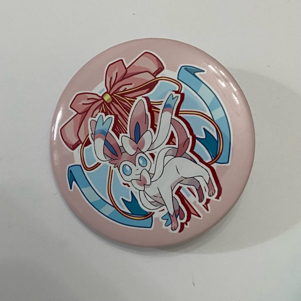 Lot of 8pc Pokemon Collectibles. (H)