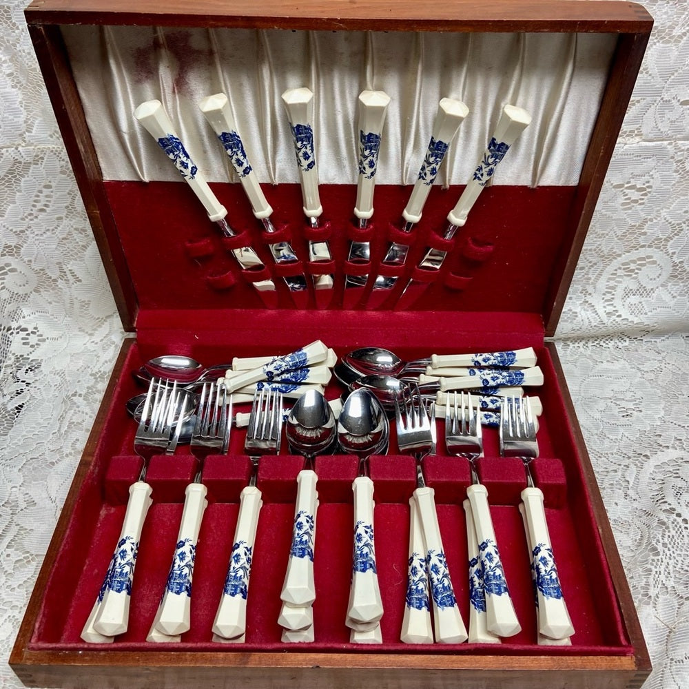 Vintage, Oxford Hall, Japan 36-pc Blue Willow Flatware, Service for 6 ((3T-1022)