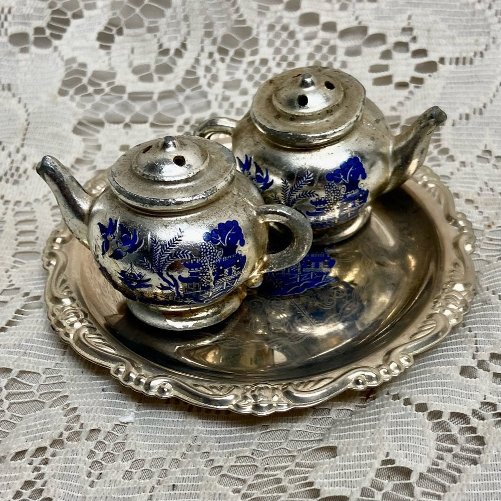Vintage, Silver plated Figural Teapot, Blue Willow Salt and Pepper Shaker Set
