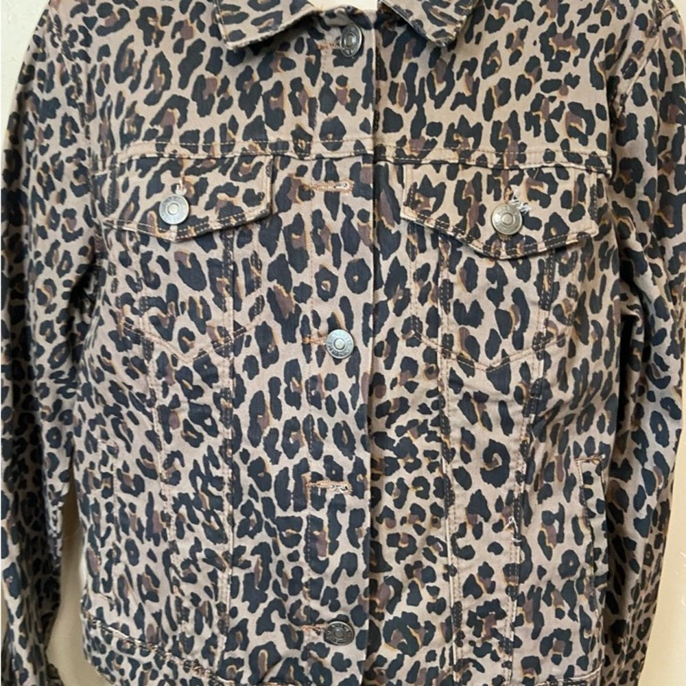 Nine West Leopard Brown Jean Jacket. Size M